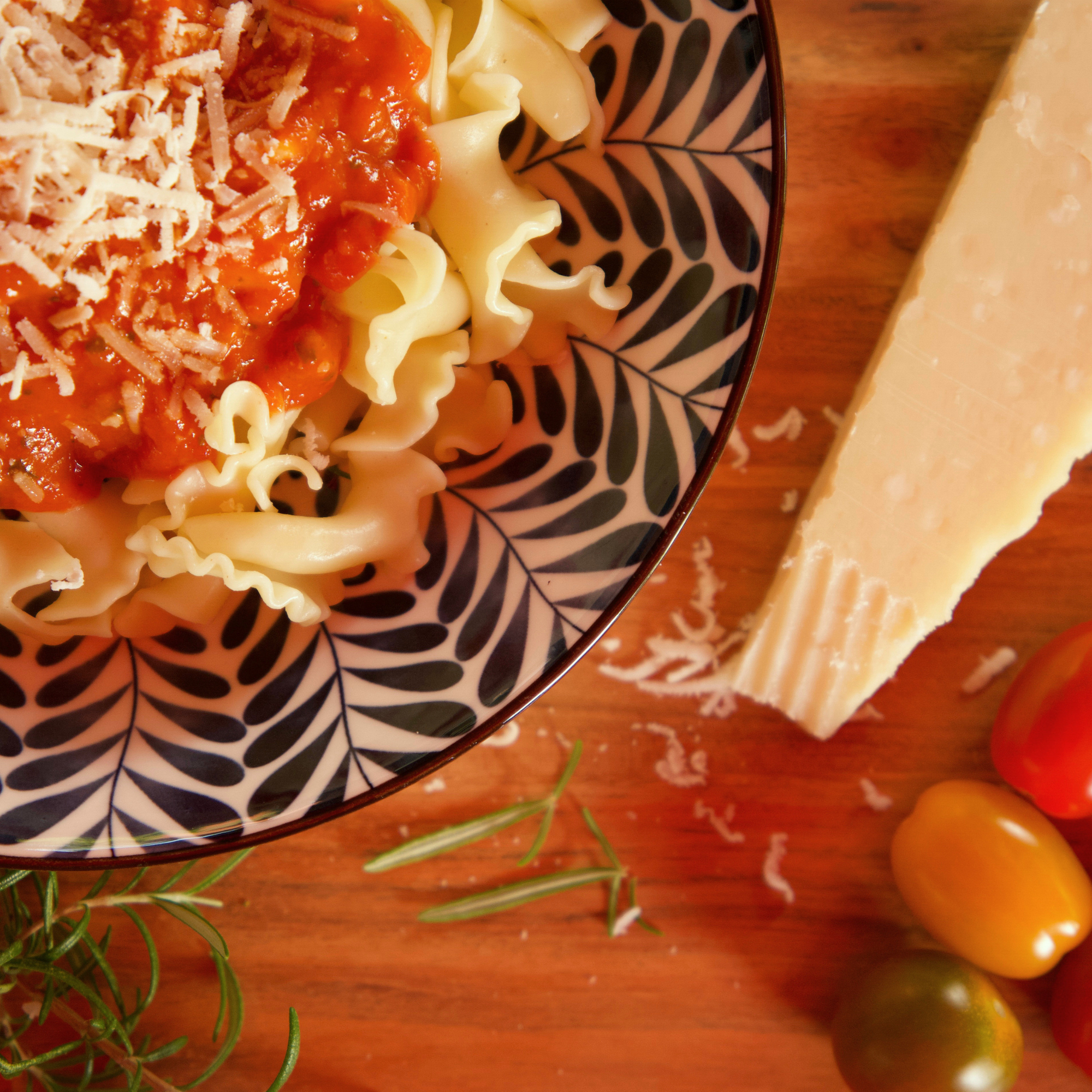 Bio Paprika Tomaten Sauce mit Käse