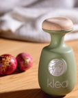Natives Olivenöl Extra Frühernte von Klēa in grüner Keramikflasche, 500ml